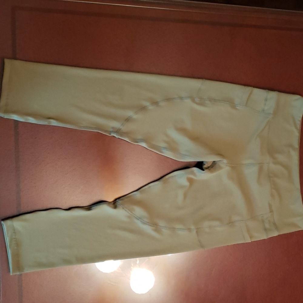 Zyia leggings